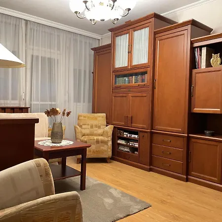 Lola Lakasapartman Apartment